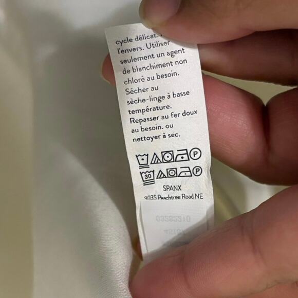 Revolve Spanx Air Essentials White Plus Size One Shoulder Top Size 1X - Picture 8 of 8